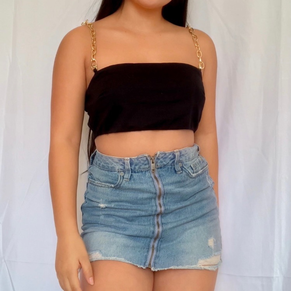 FASHION NOVA CHAIN TOP